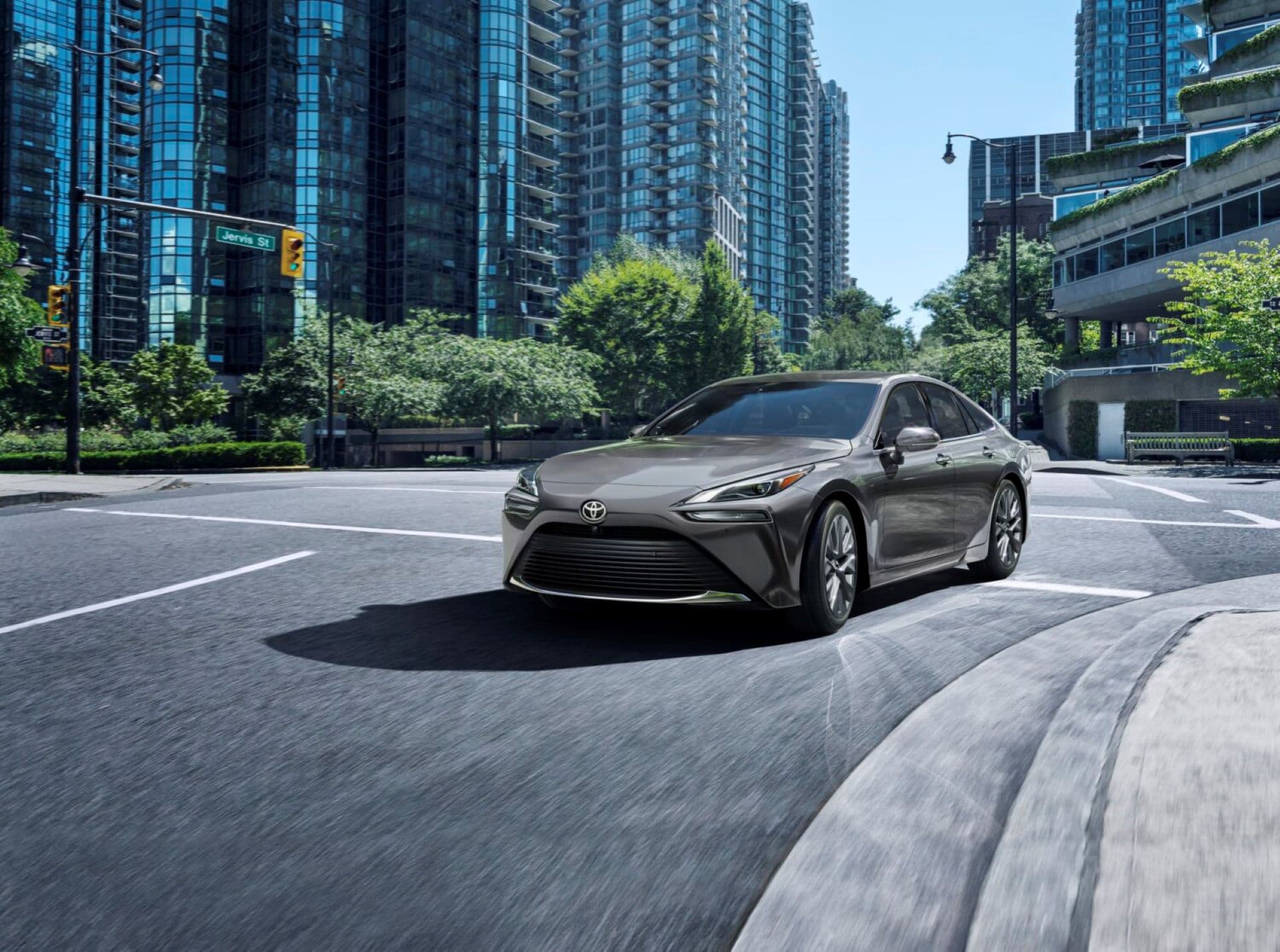 Toyota Mirai’s hydrogen-powered fuel-cell technology explained