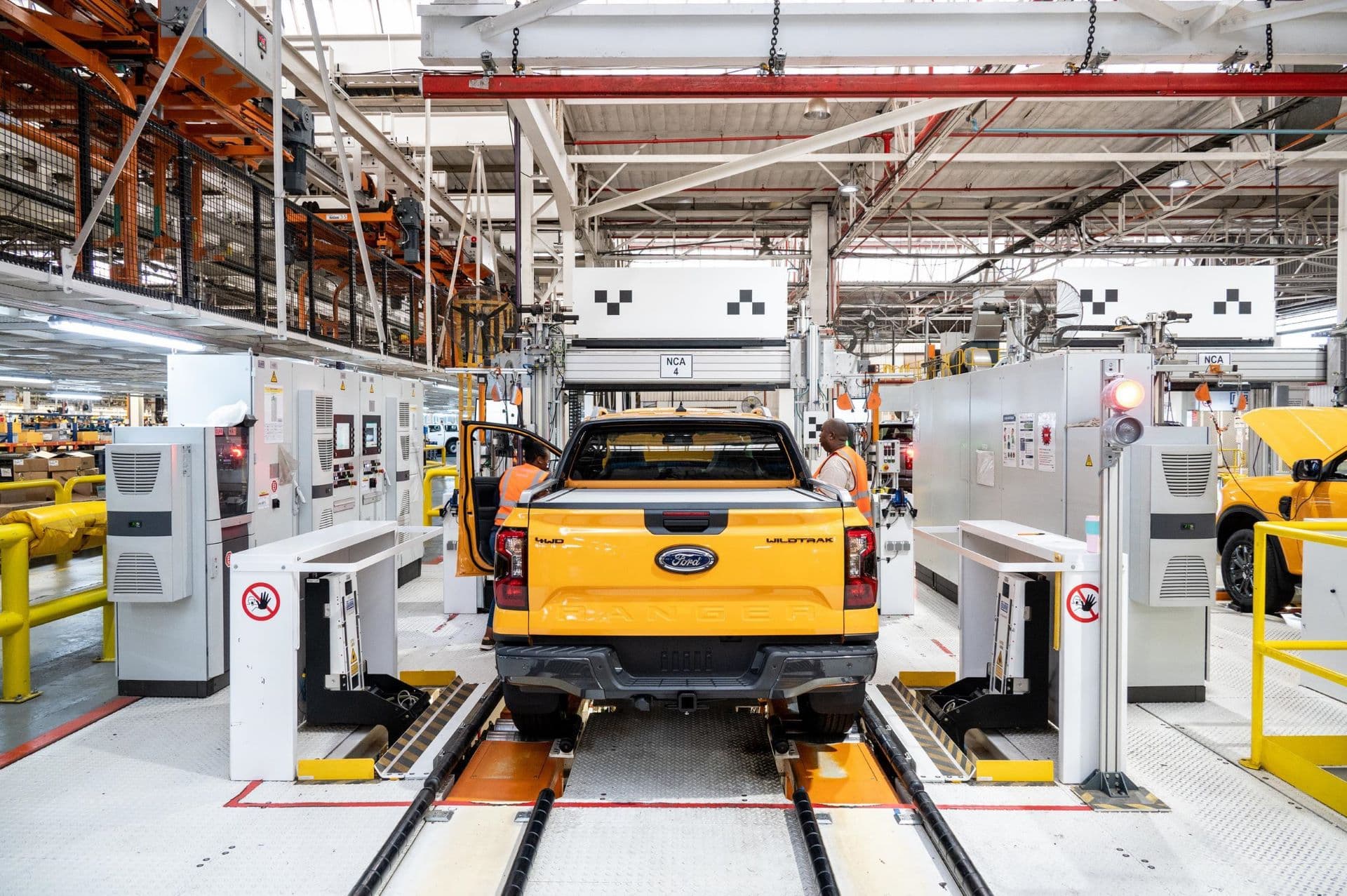 AI in Automotive Manufacturing: Innovation Meets Imperfection