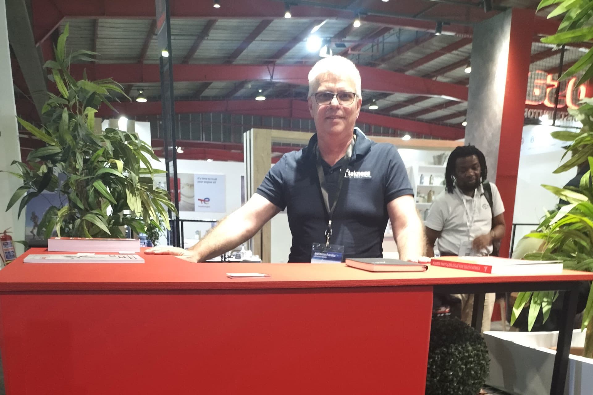 Teknosa Automotive Spares Distributor dazzles at Automechanika