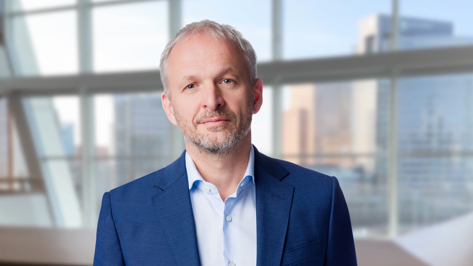 AkzoNobel Strengthens Profitability as Strategic Transformation Gains Momentum