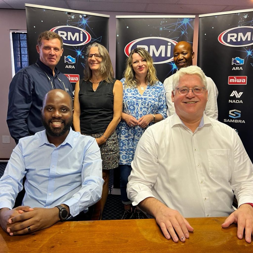 From-left-to-right-in-the-back-row-Lvh-Birgit-MacMahon-HWK-representative-in-South-Africa-Patricia-Roth-Head-International-Education-at-HWK-Germany-1024x1024.jpg