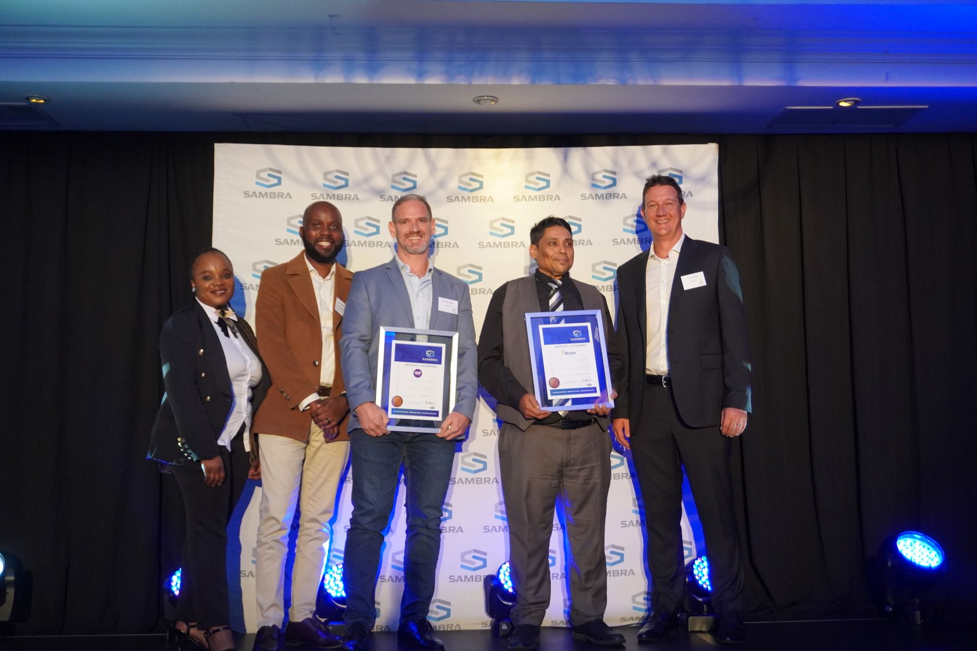 a-night-of-glitz-glamour-and-the-celebration-of-excellence-at-sambra-2023-awards-10.jpg