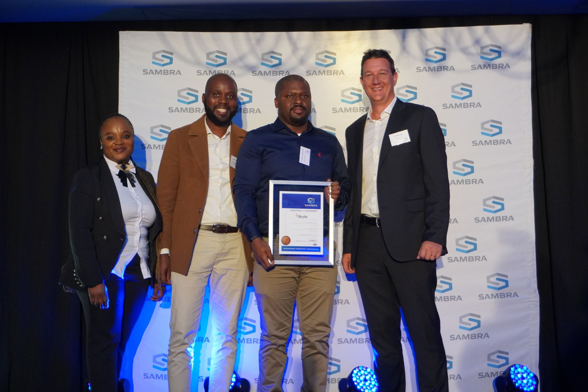 a-night-of-glitz-glamour-and-the-celebration-of-excellence-at-sambra-2023-awards-15.jpg