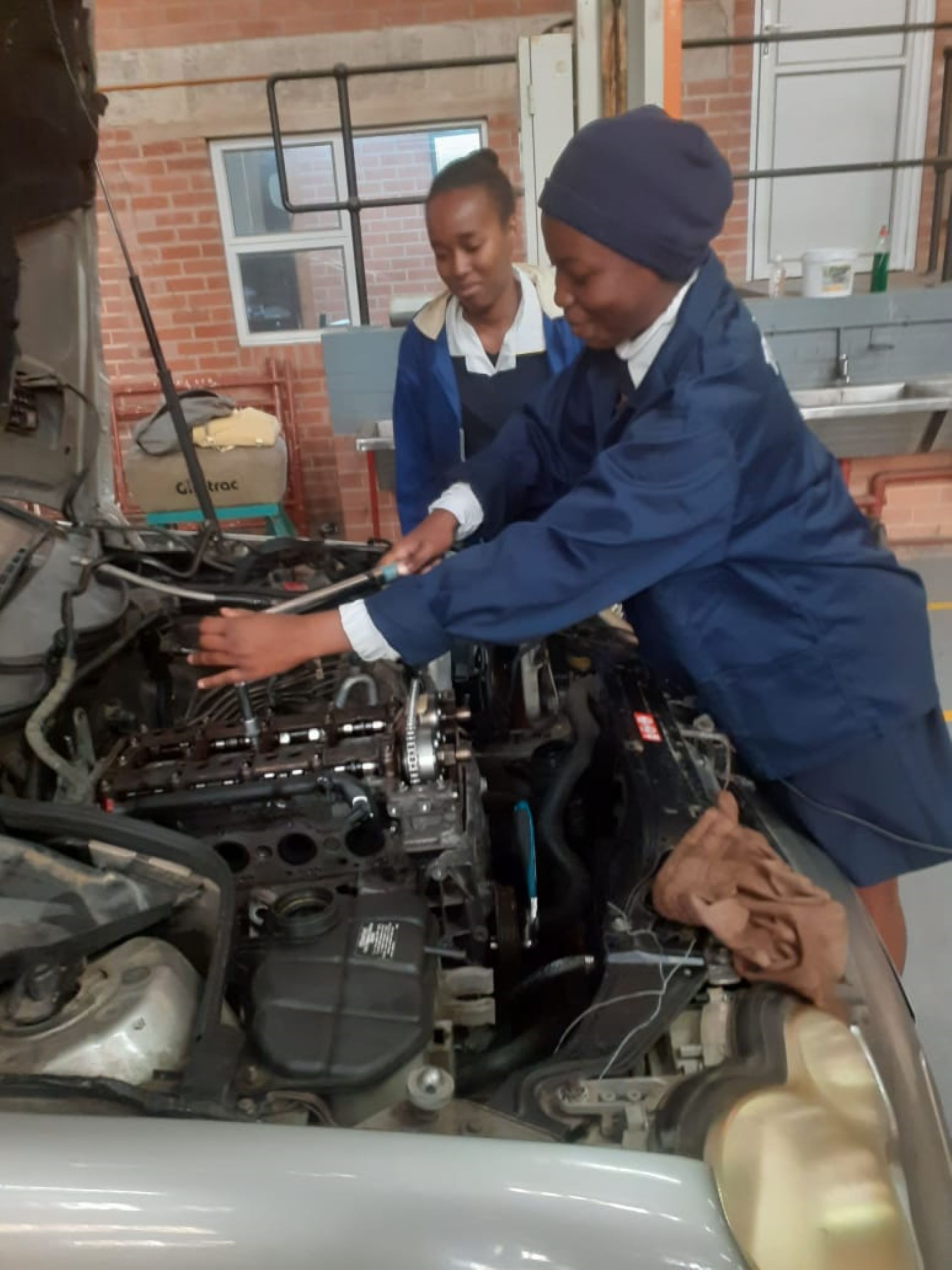young-female-learners-interested-in-the-automotive-sector.jpg